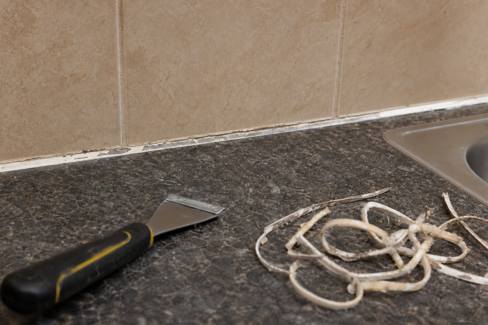 Countertop Caulking or Resealing project detail